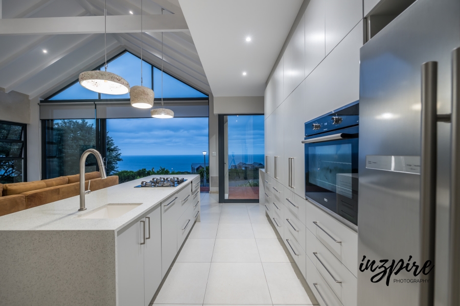 3 Bedroom Property for Sale in Village On Sea Western Cape
